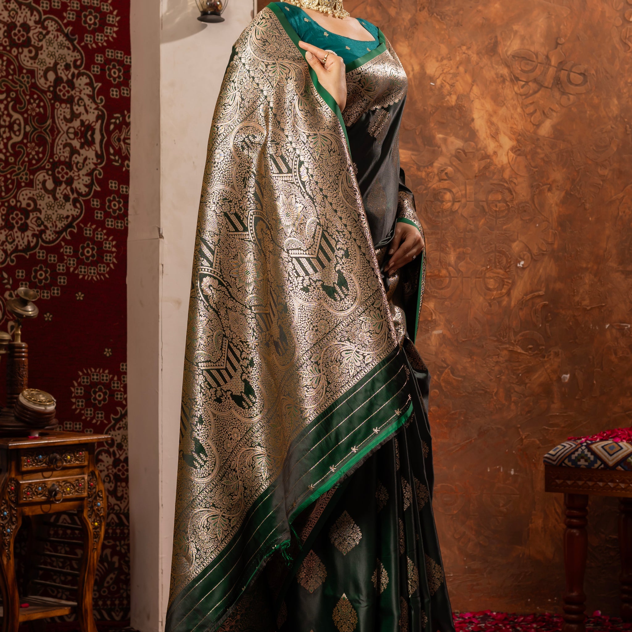 BOTTLE GREEN BANARASI SILK SAREE