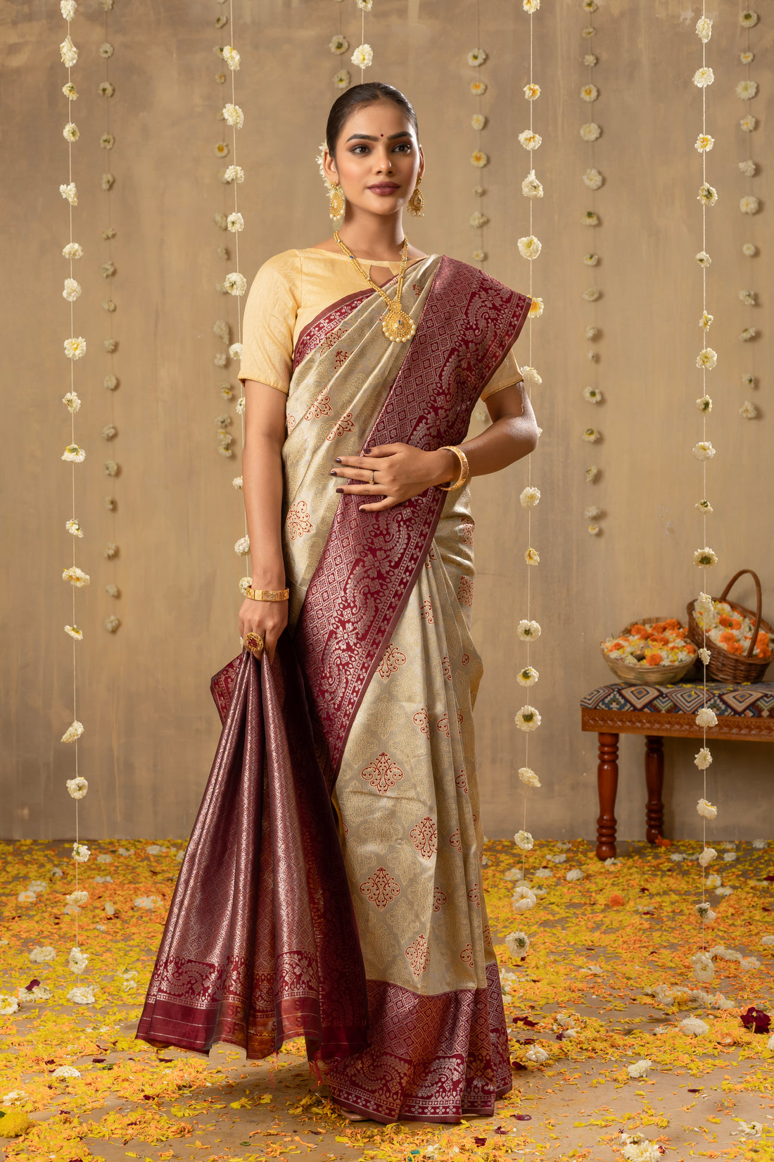 OFF WHITE KANJIVARAM SILK SAREE